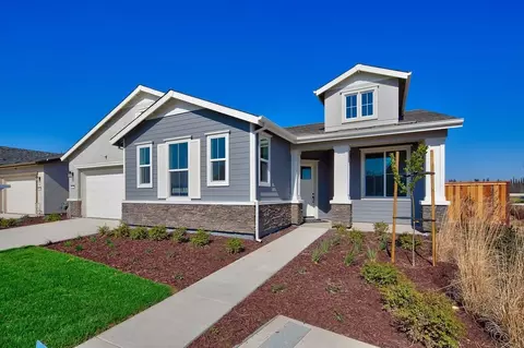 Exterior - 1315 Parkcrest Cir, Manteca, CA 95336 photo 10 of 15