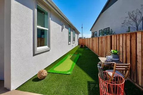 Exterior - 1315 Parkcrest Cir, Manteca, CA 95336 photo 8 of 15