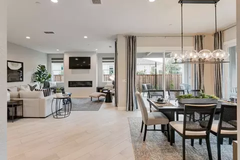 Dining - 1315 Parkcrest Cir, Manteca, CA 95336 photo 5 of 5