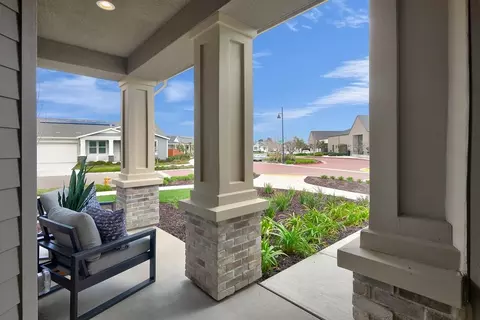 Exterior - 1315 Parkcrest Cir, Manteca, CA 95336 photo 13 of 15