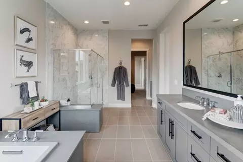 Bath - 1315 Parkcrest Cir, Manteca, CA 95336 photo 5 of 5
