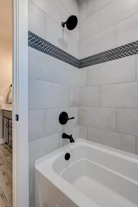 Bath - 6226 Vernazza Way #4, Windsor, CO 80550 photo 7 of 8