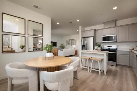 Dining - 609 Riley Ave, Chowchilla, CA 93610 photo 2 of 3