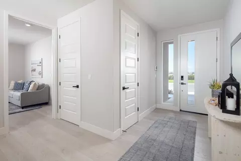 Entry Way - 2315 Stanford St, Alameda, CA 94501 photo 1 of 1