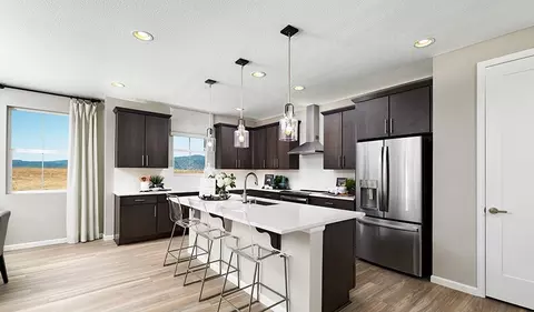 Kitchen - 45920 Wood Thrush Ave, Bennett, CO 80102 photo 2 of 4
