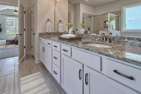 Bath - 3360 Riders Dr, Sumter, SC 29150 photo 1 of 4