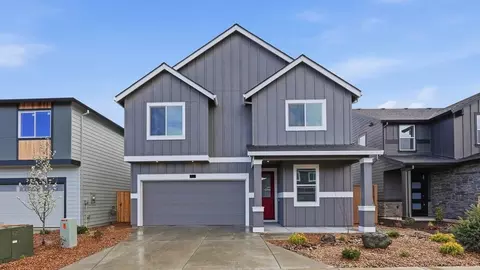 21217 SE Pelee Dr, Bend, OR 97702