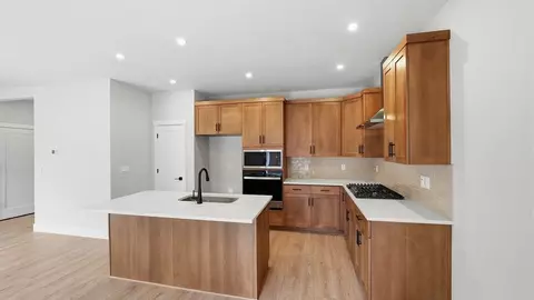 Kitchen - 21217 SE Pelee Dr, Bend, OR 97702 photo 1 of 6
