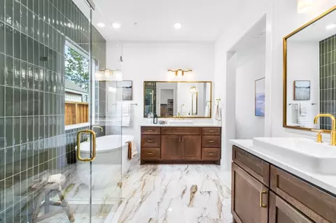 Bath - 4675 Bridgewood Dr, Spring, TX 77386 photo 1 of 3