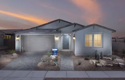 8067 S Silver Oak Dr Tucson, Tucson, AZ 85747