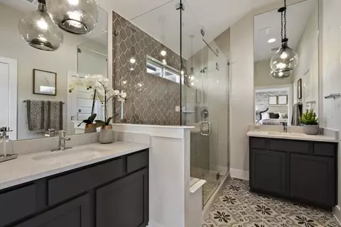 Bath - 283 Tailwind Dr, Kyle, TX 78640 photo 1 of 2