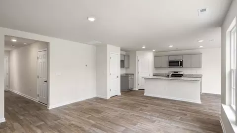 Entry Way - 104 Holton St, Smithfield, NC 27577 photo 5 of 6