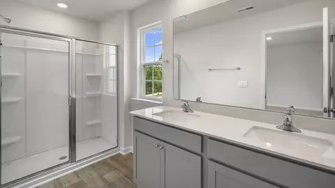 Bath - 104 Holton St, Smithfield, NC 27577 photo 3 of 6