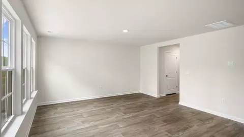 Living - 104 Holton St, Smithfield, NC 27577 photo 2 of 5