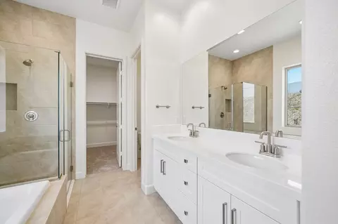 Bath - 1438 E Highland Ave, Redlands, CA 92374 photo 1 of 4