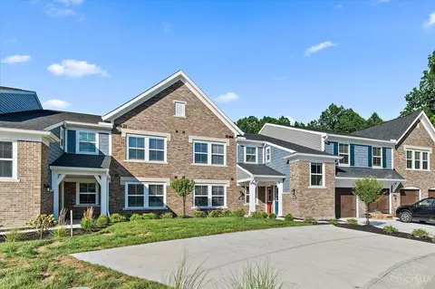 5890 Parkview Ln UNIT 303, Milford, OH 45150