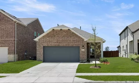 5941 Laurel Lake Ln, Pilot Point, TX 76258