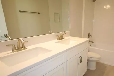 Bath - 6682 Tentpeg Way, Saint Cloud, FL 34771 photo 3 of 3