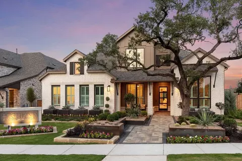 Exterior - 200 Shady Spring Trl, Georgetown, TX 78628 photo 4 of 5