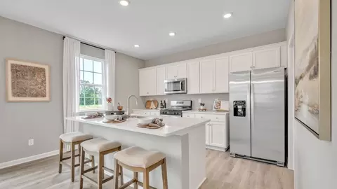215 Lindsey Dr, Columbia, PA 17512