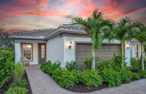 7461 Florida Elm Ct, North Fort Myers, FL 33917