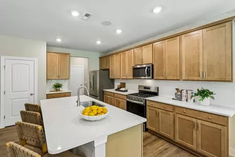 Kitchen - 5500 Running Fox Ln, Durham, NC 27703 photo 2 of 7