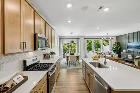 Kitchen - 5500 Running Fox Ln, Durham, NC 27703 photo 3 of 7
