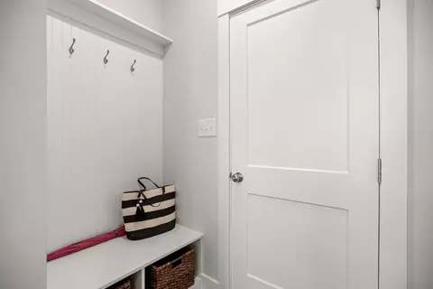 Entry Way - 5500 Running Fox Ln, Durham, NC 27703 photo 5 of 8