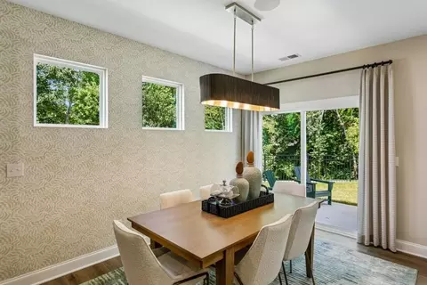 Dining - 5500 Running Fox Ln, Durham, NC 27703 photo 1 of 4