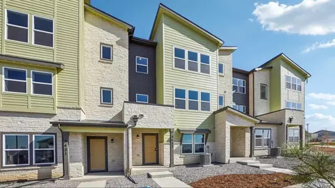 5423 N Eaton Park Way, Aurora, CO 80019