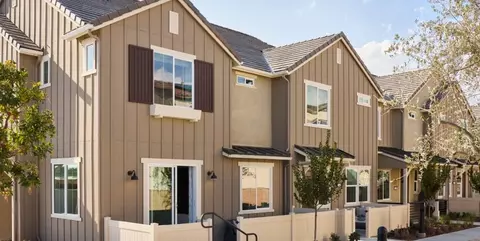 Exterior - 32534 Brunello Way, Temecula, CA 92591 photo 2 of 11