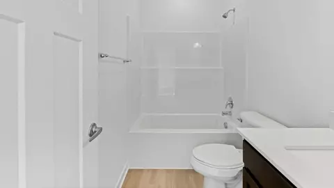 Bath - 3301 Greycliff Trl, Franklin, OH 45005 photo 3 of 3