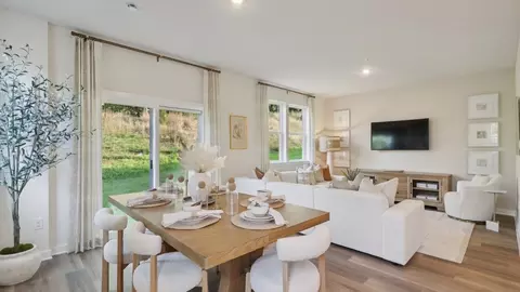 Dining - 200 Paddock Ln, Harmony, PA 16037 photo 2 of 4