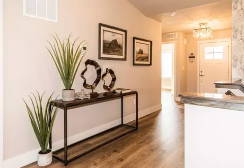 Entry Way - Carefree Ct., Niles, MI 49120 photo 3 of 4