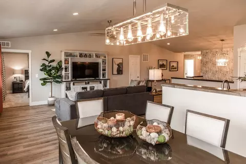 Dining - Carefree Ct., Niles, MI 49120 photo 4 of 6