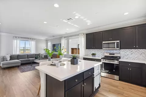 2420 Golden Way, Fairfield, CA 94533