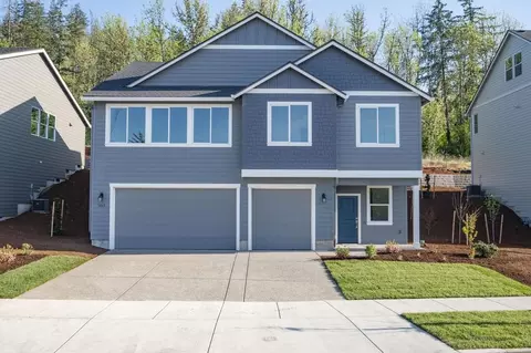 Exterior - 173 Alder St, Eagle Point, OR 97524 photo 1 of 7