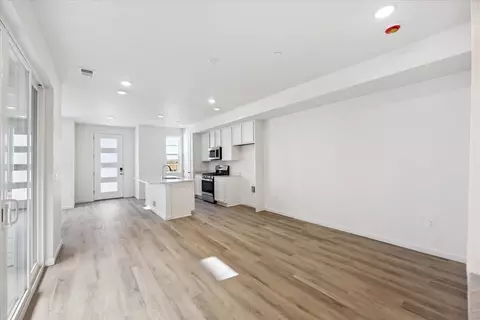 Living - 2880 Taryn St, Lafayette, CO 80026 photo 3 of 4