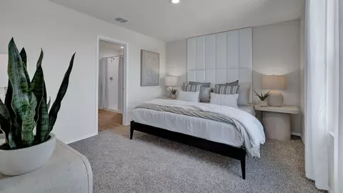 Bedroom - 302 Windflower Cv, Luling, TX 78648 photo 4 of 4