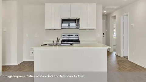 Kitchen - 302 Windflower Cv, Luling, TX 78648 photo 1 of 6
