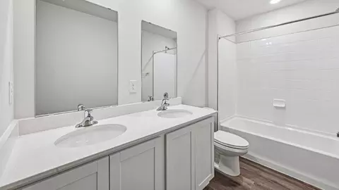 Bath - 820 Spikeresh Way, Joppa, MD 21085 photo 5 of 8