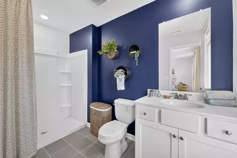 Bath - 3671 Sagecrest Dr, Buford, GA 30519 photo 5 of 11