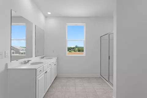 Bath - 3671 Sagecrest Dr, Buford, GA 30519 photo 2 of 11