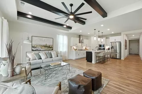 Living - 20632 Barker St, Spring Hill, KS 66083 photo 1 of 5