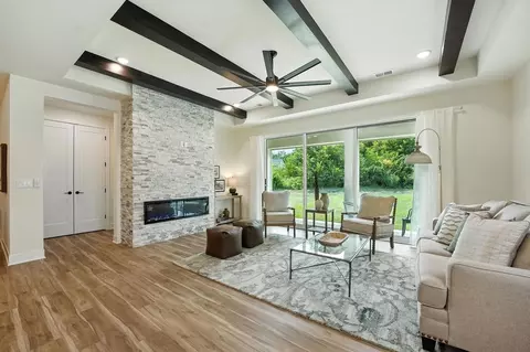 Living - 20632 Barker St, Spring Hill, KS 66083 photo 3 of 5