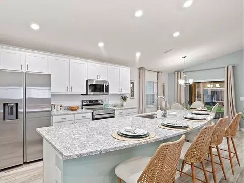 Kitchen - 754 SW 77th Cir, Ocala, FL 34474 photo 2 of 6
