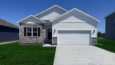 1365 Mallard Ln, Waukee, IA 50263