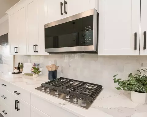 Kitchen - 5585 Cabernet Ln, Braselton, GA 30517 photo 5 of 8