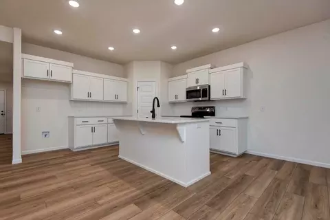 Kitchen - 822 S Ridgemont Dr, Nixa, MO 65714 photo 1 of 6