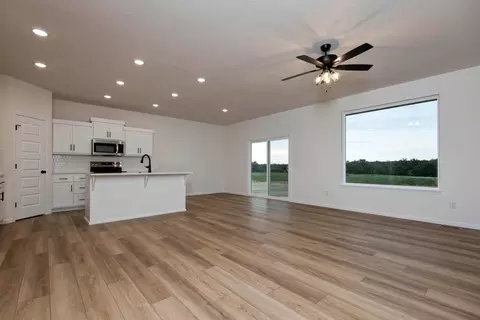 Living - 822 S Ridgemont Dr, Nixa, MO 65714 photo 1 of 4